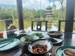 -丽江悦榕庄酒店-明月·雪山庭院餐厅