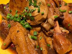 -粉八·云南米线·建水烧烤(常熟路店)