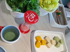 -左庭右院鲜牛肉火锅(浦江欢乐颂店)