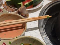 -三人行骨头王火锅(长寿店)