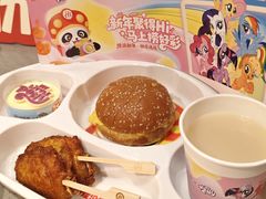 -海底捞火锅(杭州城西银泰城店)