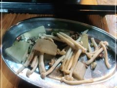-牛一煲美食(江高店)
