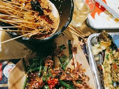 -何师烧烤Pro ·江湖川菜·小龙虾·精酿(太古里旗舰店)