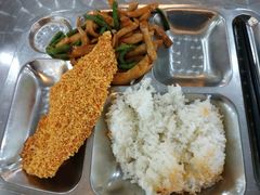 -长安大学渭水滋兰苑餐厅