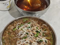 -正宗杨记普洱酸醋米线(总店)