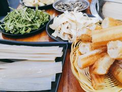 -曹丞相·地锅鸡·地锅鱼(武林店)