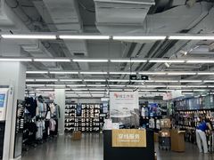 -迪卡侬(苗岭路店)