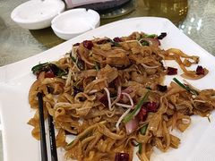 -广东茶楼(鱼峰店)