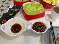 -洪氏嗨捞·广东猪肚鸡·椰子鸡火锅(西咸万象城店)