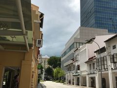 空无一人。坡县放假也不是开玩笑的，一定查查清楚千万不要存侥幸心理。分分钟打乱原计划-亚坤(远东广场店)