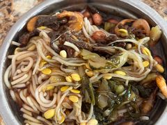 -灵山卢梅燕粉店