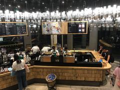 -星巴克臻选(湖滨道店)