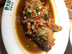 香酥大鲫鱼-费大厨辣椒炒肉(万家丽一店)