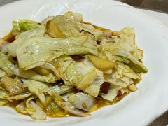 -丹江口渔村·湘味厨房(桃园店)