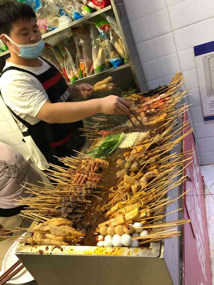 小街麻辣烫(第五分店)-"脏摊儿麻辣烫. 上午去稻."-大众点评移动版