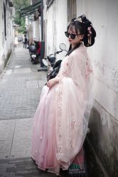 -一揽芳华汉服旗袍体验馆(拙政园店)