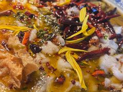 -桂二老坛酸菜鱼(三街两巷店)