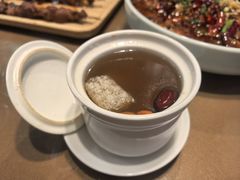-东口码头·烧鸽子·鱼头泡饼·地方菜(金鹰悦城店)