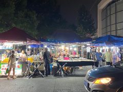 -吴山路夜市