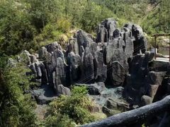 -玻璃桥景区石牛寨