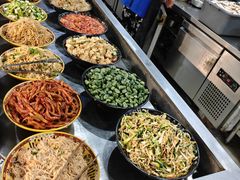 -食里香自助快餐(香槟小镇店)