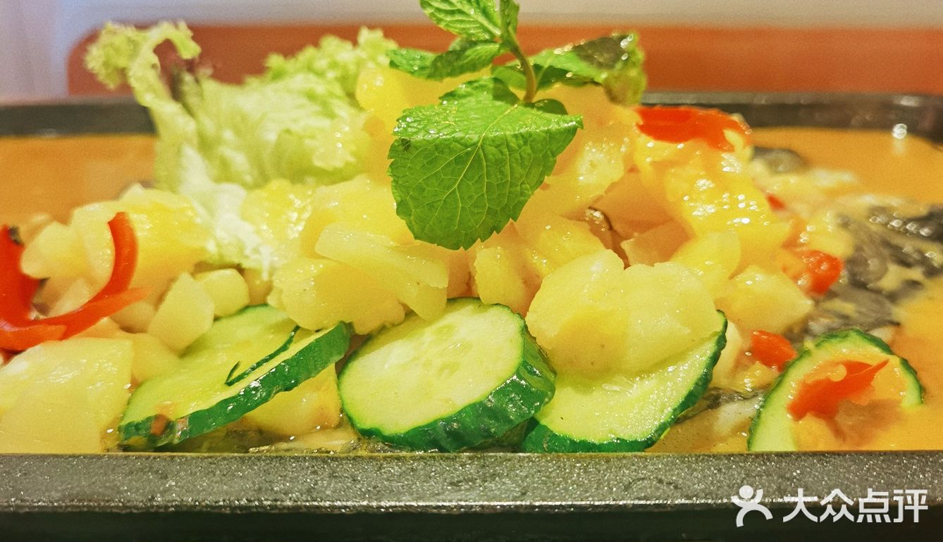 这是什么美味⁉️菠萝烤鱼🐟你吃过吗🤔