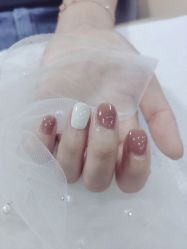 -阿噶西美甲美睫