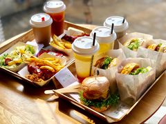 牛泰极-龙治汉堡(中华城店)