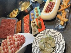 -海上明月海鲜火锅 鲜切牛肉