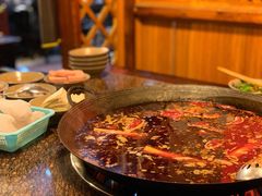 -星鸿社重庆老火锅(燃灯寺分店)