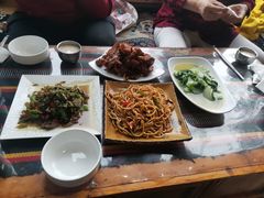 藏香猪-燃木齐藏餐厅(八宿店)