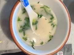 -尚尚仙·酸汤猪手·猪肚鸡火锅(华联万柳购物中心店)