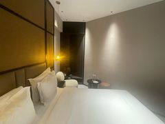 -万泊酒店(长沙五一广场国金中心店)