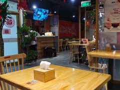 大堂-风光老灶麻辣香锅(大成路翠微百货店)