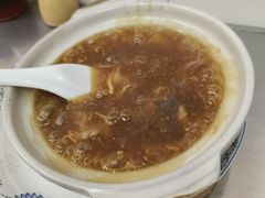 招牌海参花胶煲仔翅-添發碗仔翅美食