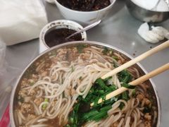 -正宗杨记普洱酸醋米线(总店)