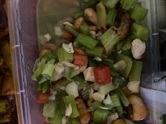 腰果鸡丁-乐乐餐厅(湘子庙街店)
