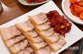 White-Cut Pork in Small Plate