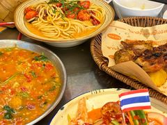 泰妈妈手舂鸡脚-小小集渔·泰式大排档(太古里香槟店)