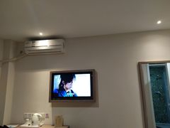 -7天连锁酒店(上海徐家汇龙华路地铁站店)