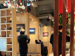 -见面聊 CAFE 行善店