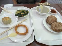 -聚德华天护国寺小吃(甜水园店)