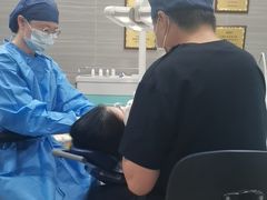 -上海仁爱医院口腔科 · 种植