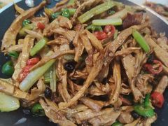 -小柒家第一锹东北菜(城关店)