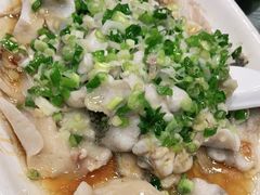 香葱淋鲈鱼-粤·向群饭店(龙津东路总店)