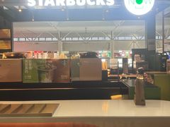 -星巴克(上海虹桥站2A检票口)
