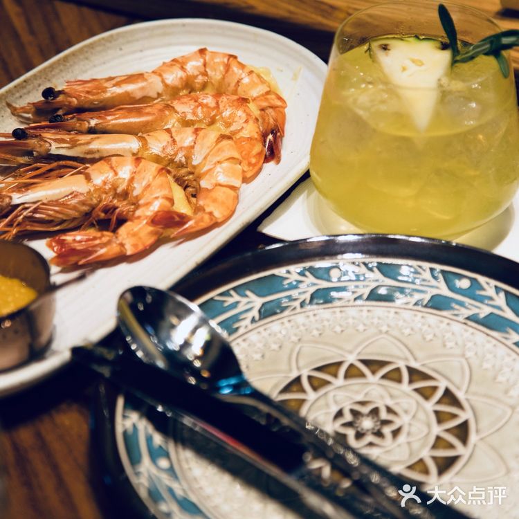 让人垂涎欲滴，欲罢不能。地方特色西餐厅 #西餐高级