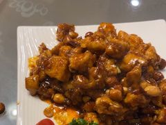 -金牌餐厅·天津菜·八珍豆腐·老爆三(瓷房子店)
