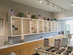 -天空之镜眼镜店蔡司依视路授权店(天通苑店)