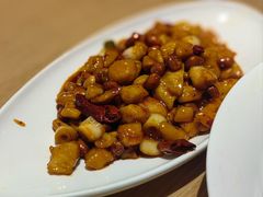 宫保鸡丁-渝信川菜 · 川味家常菜(财富购物中心店)